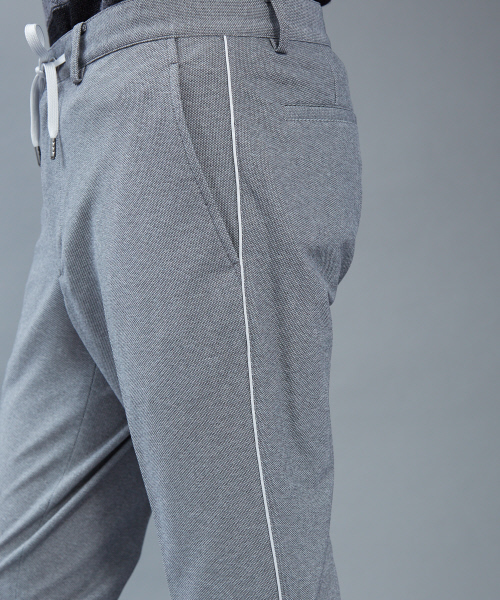 5351 POUR LES HOMMES（ゴーサンゴーイチプールオム）の「サイドラインカノコスラックス（スラックス・メンズ・ブラック/ネイビー/グレー・44/46/48）」の17枚目の写真