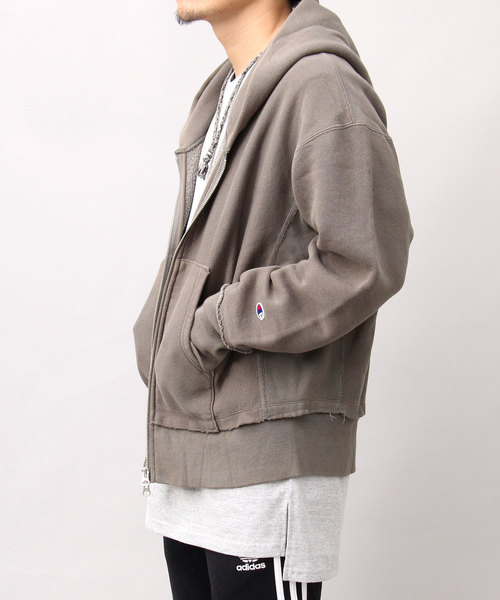 United Athle（ユナイテッドアスレ）の「【 United Athle 】 5.6オンス ロングレングス スリット Tシャツ / ロング丈（Tシャツ/カットソー・メンズ・ホワイト/ブラック/グレー・M/L）」の14枚目の写真