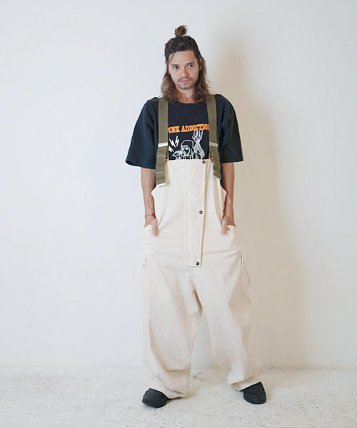 masterkey(マスターキー)の「mt5394-PUNKADDICTION リメイクTシャツ(Tシャツ/カットソー・メンズ・ブラック/ベージュ・2/1)」の12枚目の写真