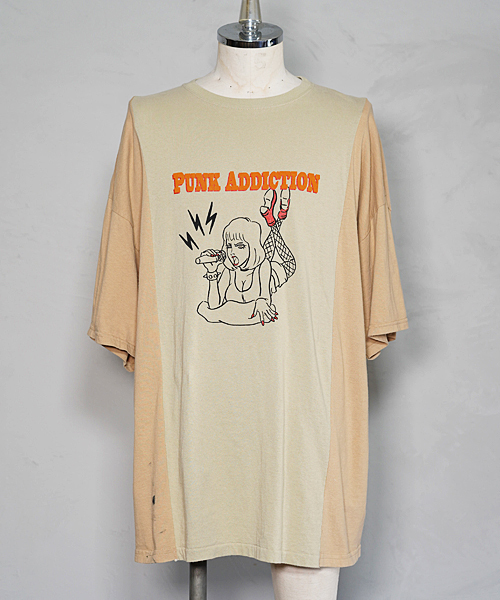 masterkey(マスターキー)の「mt5394-PUNKADDICTION リメイクTシャツ(Tシャツ/カットソー・メンズ・ブラック/ベージュ・2/1)」の8枚目の写真
