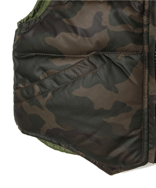 SHIPS(シップス)の「SHIPS KIDS:リバーシブル ダウン ベスト(baby)(ダウンベスト・キッズ・ブラウン/グリーン・80/90)」の7枚目の写真