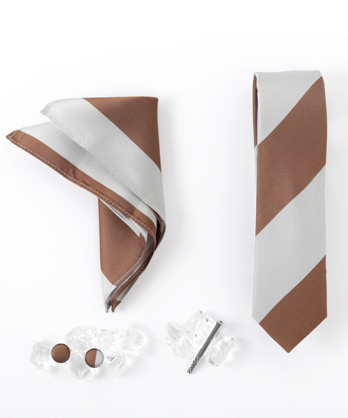 Quit Running（クイトランニング）の「シルクネクタイ スーツ メンズギフト箱4点セット レジメンタルストライプ ナロータイ（ネクタイ・メンズ・ブラック/ネイビー/ブラウン/シルバー/ブラウン系その他/オレンジ/シルバー×ブルー/ネイビー×ホワイト/オリーブ/バーガンディー/インディゴブルー/ダークネイビー/ブルー系その他/ブルー系その他2/ライトブラウン/ライトブルー・FREE）」の22枚目の写真