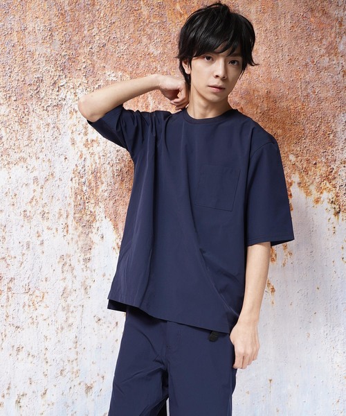 おしゃれスタ(オシャレスタ)の「ナイロンストレッチクルーネックTシャツ(IR)(Tシャツ/カットソー・メンズ・ブラック/ベージュ/ネイビー/カーキ・M/L/XL)」の1枚目の写真