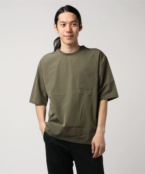 おしゃれスタ(オシャレスタ)の「ナイロンストレッチクルーネックTシャツ(IR)(Tシャツ/カットソー・メンズ・ブラック/ベージュ/ネイビー/カーキ・M/L/XL)」の11枚目の写真
