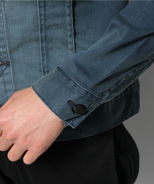 NANO universe（ナノユニバース）の「Lee/Jeggers Ⅱ 101J Jacket（デニムジャケット・メンズ・ライトブルー・LARGE/SMALL/MEDIUM）」の10枚目の写真