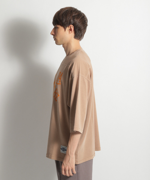 niko and...（ニコアンド）の「フェードフットボールＴシャツ（Tシャツ/カットソー・メンズ・チャコール/ベージュ・MEDIUM/LARGE）」の10枚目の写真