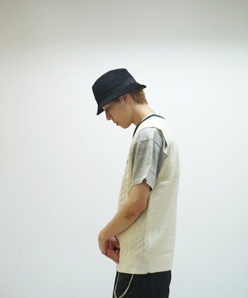 FRED PERRY（フレッドペリー）の「FRED PERRY TILDEN VEST（ベスト・メンズ・オフホワイト/ネイビー・M）」の5枚目の写真