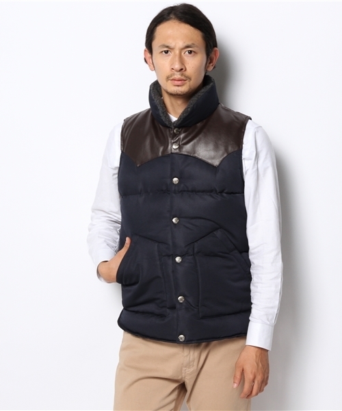 WEGO（ウィゴー）の「WEGO/パデッドベスト（ダウンベスト・メンズ・キャメル/レッド/ブラック/ベージュ/ネイビー・X-LARGE/MEDIUM/LARGE）」の4枚目の写真