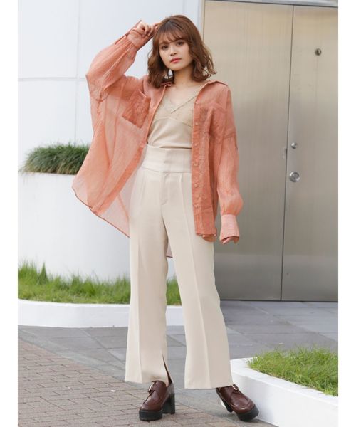 dazzlin（ダズリン）の「シャインカラーリラックスシャツ（シャツ/ブラウス・レディース・ブラウン/ピンク/アイボリー/ミント・FREE）」の17枚目の写真