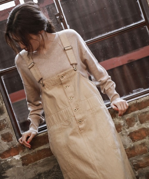 UNIVERSAL OVERALL（ユニバーサルオーバーオール）の「【UNIVERSAL OVERALL(ユニバーサルオーバーオール)】ジャンスカ（ワンピース・レディース・ベージュ/カーキ・FREE）」の10枚目の写真