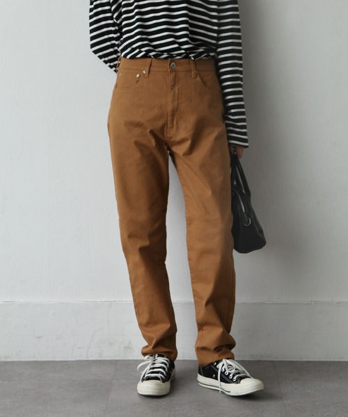 Chillfar（チルファー）の「ハイウエストストレッチテーパード スリム　ツイル/デニムパンツ（チノパンツ・レディース・ホワイト/ブラック/ベージュ/ブラウン/グレー/カーキ/サックスブルー/ブルー/ワンウォッシュ/ブラック系・SMALL/MEDIUM/LARGE/X-LARGE）」の5枚目の写真