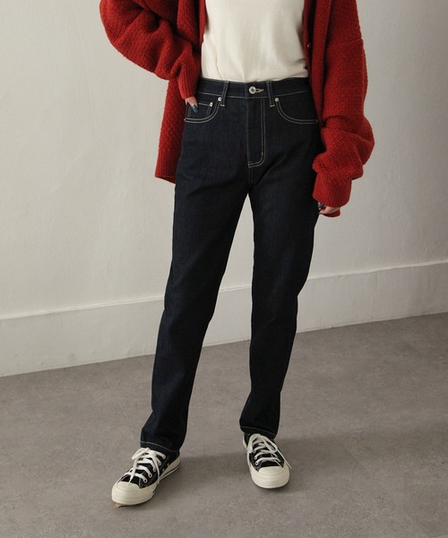 Chillfar（チルファー）の「ハイウエストストレッチテーパード スリム　ツイル/デニムパンツ（チノパンツ・レディース・ホワイト/ブラック/ベージュ/ブラウン/グレー/カーキ/サックスブルー/ブルー/ワンウォッシュ/ブラック系・SMALL/MEDIUM/LARGE/X-LARGE）」の10枚目の写真