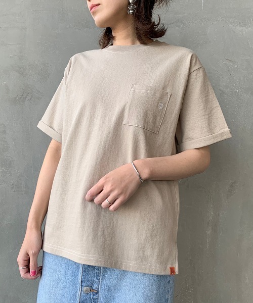 UNIVERSAL OVERALL（ユニバーサルオーバーオール）の「[UNIVERSAL OVERALL/ユニバーサルオーバーオール] 別注配色ステッチ半袖Tシャツ（Tシャツ/カットソー・レディース・ネイビー/ベージュ/ホワイト/ブラック・F）」の11枚目の写真