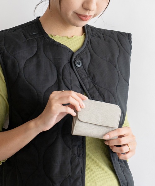 VitaFelice（ヴィータフェリーチェ）の「牛革二つ折り財布 ミニ財布（財布・レディース・ブラック/ワイン/オレンジ/ブルー/イエロー/ライトグレー/グリーン/ゴールド・FREE）」の17枚目の写真