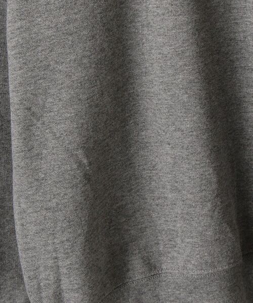 Russell Athletic（ラッセルアスレティック）の「【WEB限定/SHIPS別注】RUSSELL ATHLETIC: ビッグシルエット プリント スウェット (トレーナー)（スウェット・メンズ・ホワイト/ネイビー/グレー/ブラック・S/M/L/XL/XXL）」の17枚目の写真