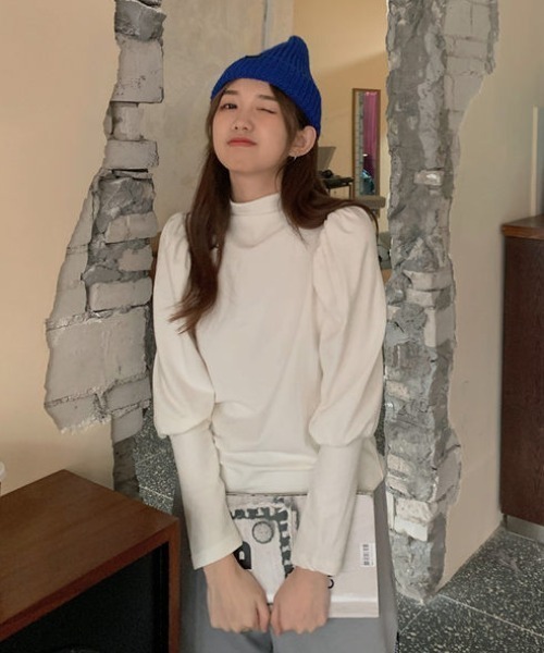 Loueme(ルエム)の「ハイネックパフスリーブ起毛カットソー(Tシャツ/カットソー・レディース・ホワイト/ブラック/ベージュ・FREE)」の14枚目の写真