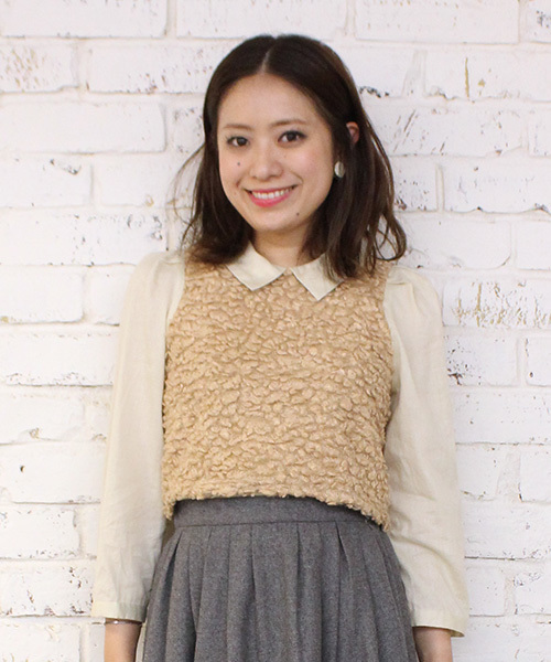 mystic（ミスティック）の「モコモコベストドッキングシャツ（Tシャツ/カットソー・レディース・ベージュ/キャメル/チャコールグレー・FREE/ﾌﾘ-）」の3枚目の写真