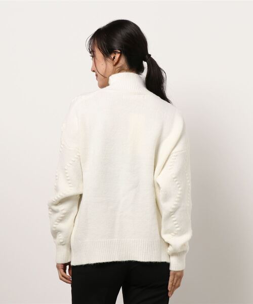 KOBE LETTUCE(コウベレタス)の「モヘアタッチハイネックジグザグ編みニットトップス(ニット/セーター・レディース・ベージュ/オフホワイト/ブルー・FREE)」の5枚目の写真