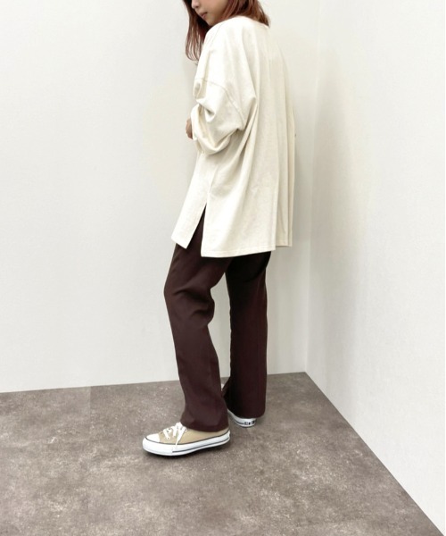 apres jour mignon(アプレジュールミニョン)の「BIGスリット入りロンT 【ZOZOTOWN限定アイテム】(Tシャツ/カットソー・レディース・アイボリー/ダークブルー/ブラック/オフホワイト・X-LARGE/フリー)」の18枚目の写真