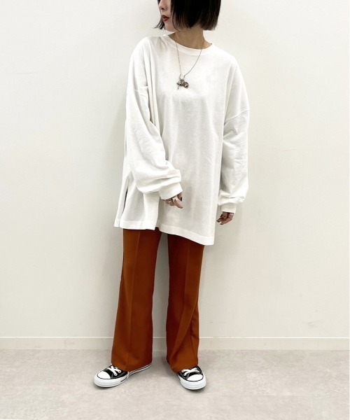 apres jour mignon(アプレジュールミニョン)の「BIGスリット入りロンT 【ZOZOTOWN限定アイテム】(Tシャツ/カットソー・レディース・アイボリー/ダークブルー/ブラック/オフホワイト・X-LARGE/フリー)」の8枚目の写真