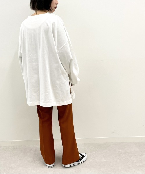 apres jour mignon(アプレジュールミニョン)の「BIGスリット入りロンT 【ZOZOTOWN限定アイテム】(Tシャツ/カットソー・レディース・アイボリー/ダークブルー/ブラック/オフホワイト・X-LARGE/フリー)」の10枚目の写真