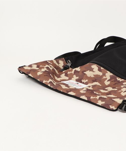 MAKAVELIC(マキャベリック)の「MAKAVELIC/TRUCKS KNAPSACK(ショルダーバッグ・レディース・ブラック系その他/レッド系その他/ブルー系その他・FREE)」の4枚目の写真
