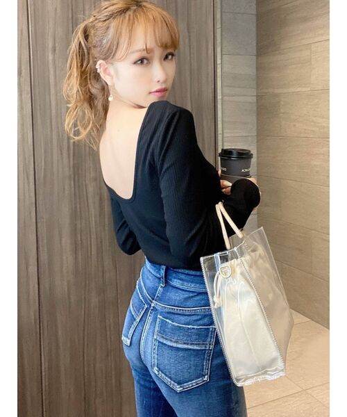 RESEXXY（リゼクシー）の「【IS】バックオープントップス（Tシャツ/カットソー・レディース・ホワイト/ブラック/オレンジ・FREE）」の11枚目の写真