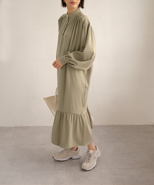 ＡＮＤＪ（アンドジェイ）の「バンドカラー裾切替ツイルワンピース（ワンピース・レディース・アイボリー/ライトカーキ/ベージュ/パープル・M）」の3枚目の写真