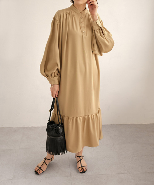 ＡＮＤＪ（アンドジェイ）の「バンドカラー裾切替ツイルワンピース（ワンピース・レディース・アイボリー/ライトカーキ/ベージュ/パープル・M）」の9枚目の写真