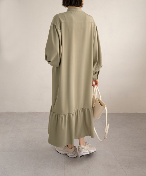 ＡＮＤＪ（アンドジェイ）の「バンドカラー裾切替ツイルワンピース（ワンピース・レディース・アイボリー/ライトカーキ/ベージュ/パープル・M）」の15枚目の写真