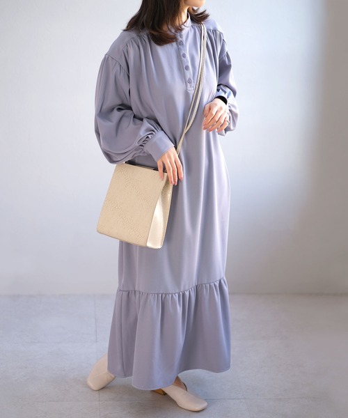 ＡＮＤＪ（アンドジェイ）の「バンドカラー裾切替ツイルワンピース（ワンピース・レディース・アイボリー/ライトカーキ/ベージュ/パープル・M）」の17枚目の写真
