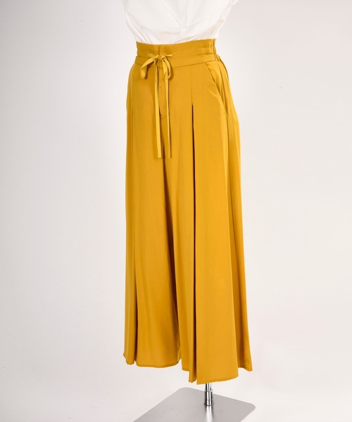 BDONNA（ビドンナ）の「エコフィルビエラ　ウエストゴムワイドパンツ（その他パンツ・レディース・ベージュ/イエロー・MEDIUM）」の2枚目の写真