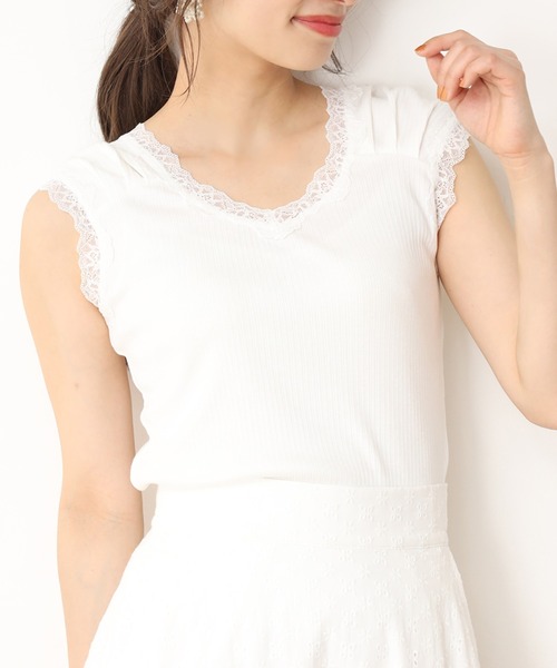 one after another NICE CLAUP（ワンアフターアナザーナイスクラップ）の「レースギャザータンクトップ（タンクトップ・レディース・オフホワイト/ブラック/ベージュ/ミント・FREE）」の2枚目の写真