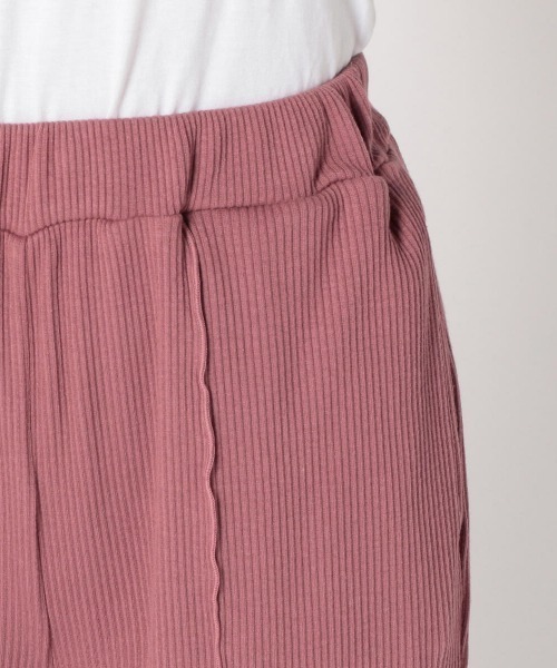 UNRELISH(アンレリッシュ)の「スリットメロウリブカットパンツ(その他パンツ・レディース・ピンク/ブラック/ダークグリーン・MEDIUM)」の15枚目の写真