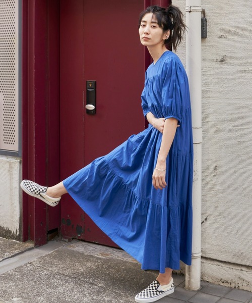 Auntie Rosa Holiday(アンティローザホリデー)の「ティアードボリュームワンピース(ワンピース・レディース・ホワイト/ブラック/ブルー/グリーン・FREE)」の4枚目の写真