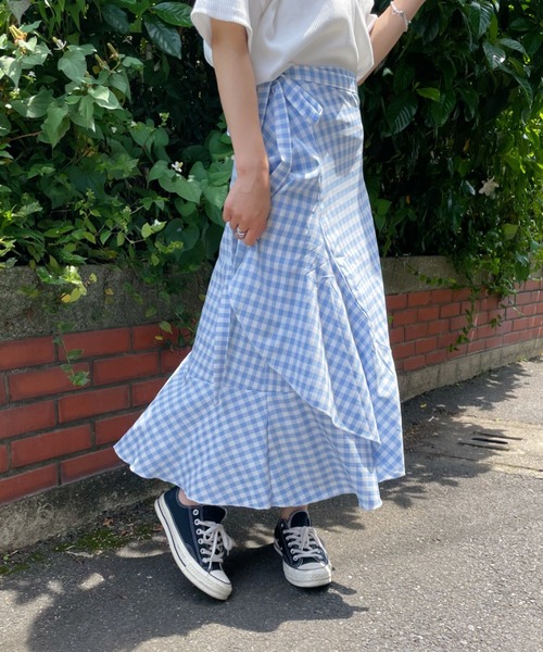 at12:03（アットイチニーゼロサン）の「ギンガムチェックラップスカート（スカート・レディース・ブラック/ブラウン/ブルー・FREE）」の3枚目の写真
