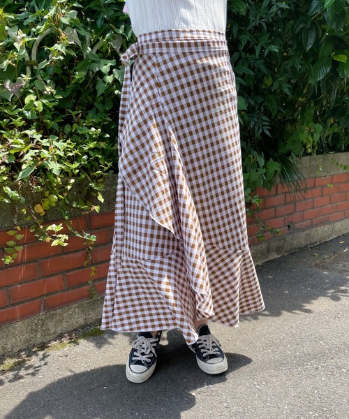 at12:03（アットイチニーゼロサン）の「ギンガムチェックラップスカート（スカート・レディース・ブラック/ブラウン/ブルー・FREE）」の17枚目の写真