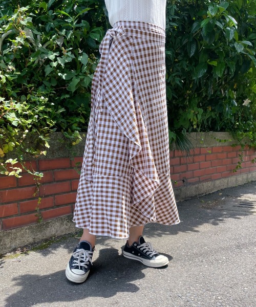 at12:03（アットイチニーゼロサン）の「ギンガムチェックラップスカート（スカート・レディース・ブラック/ブラウン/ブルー・FREE）」の19枚目の写真