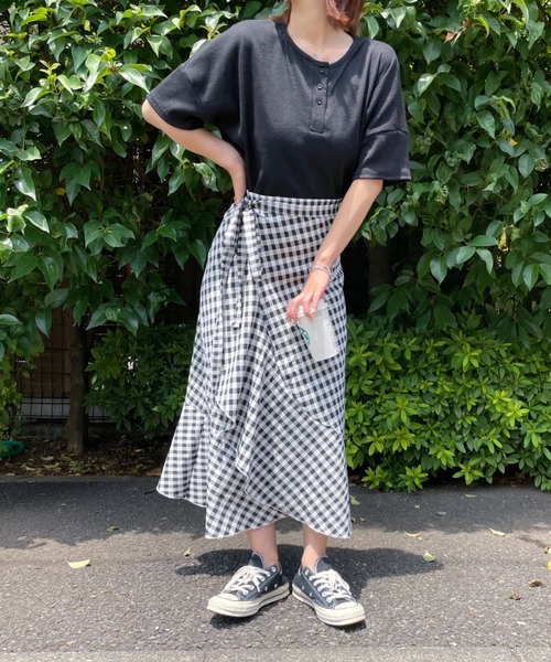 at12:03（アットイチニーゼロサン）の「ギンガムチェックラップスカート（スカート・レディース・ブラック/ブラウン/ブルー・FREE）」の15枚目の写真