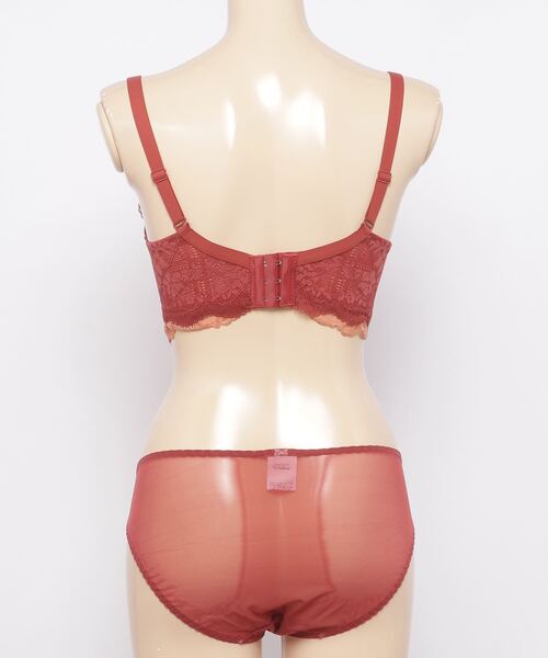 SFW（エスエフダブリュー）の「ノンワイヤー ブラ＆ショーツセット（ブラ&ショーツ・レディース・ブラック/パープル/ダークカーキ/レッド系・LL/S/M/L）」の8枚目の写真