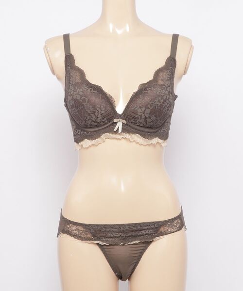 SFW（エスエフダブリュー）の「ノンワイヤー ブラ＆ショーツセット（ブラ&ショーツ・レディース・ブラック/パープル/ダークカーキ/レッド系・LL/S/M/L）」の6枚目の写真