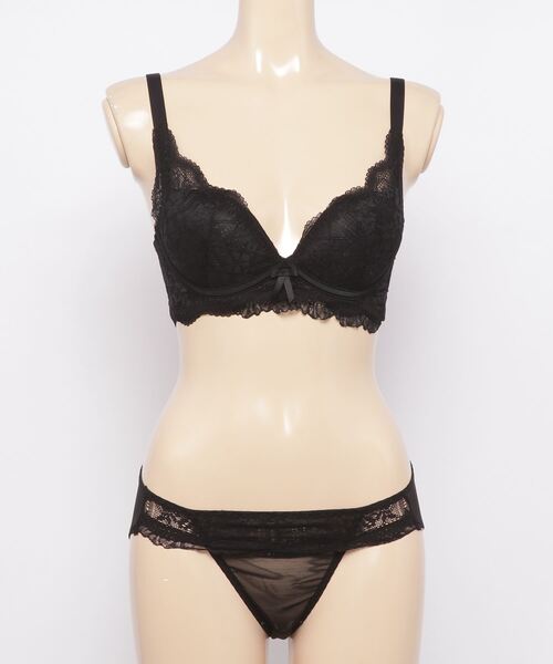 SFW（エスエフダブリュー）の「ノンワイヤー ブラ＆ショーツセット（ブラ&ショーツ・レディース・ブラック/パープル/ダークカーキ/レッド系・LL/S/M/L）」の12枚目の写真