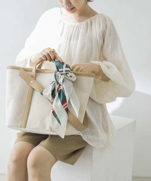 URBAN RESEARCH（アーバンリサーチ）の「アソート柄スカーフ（バンダナ/スカーフ・レディース・ピンク系その他/ブラウン系その他/グリーン系その他・-）」の2枚目の写真