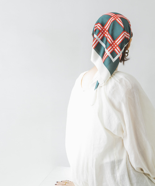 URBAN RESEARCH（アーバンリサーチ）の「アソート柄スカーフ（バンダナ/スカーフ・レディース・ピンク系その他/ブラウン系その他/グリーン系その他・-）」の9枚目の写真