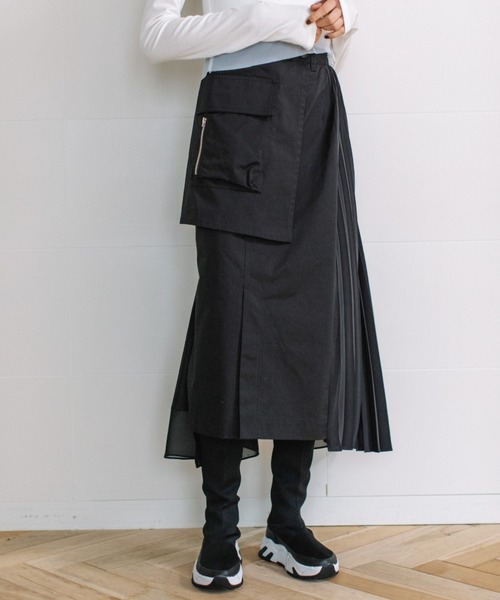 AULA AILA（アウラアイラ）の「プリーツミックスツイルスカート（スカート・レディース・ブラック/カーキ/アイボリー・1/0）」の2枚目の写真