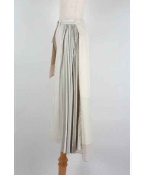 AULA AILA（アウラアイラ）の「プリーツミックスツイルスカート（スカート・レディース・ブラック/カーキ/アイボリー・1/0）」の19枚目の写真