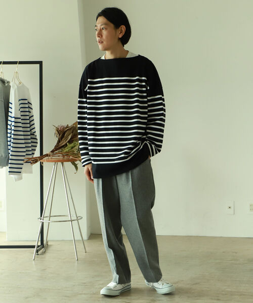 BEAMS LIGHTS(ビームスライツ)の「BEAMS LIGHTS / ボーダー ボートネック Tシャツ(Tシャツ/カットソー・メンズ・ホワイト×ブルー/ブラック×ホワイト・2/3/1)」の13枚目の写真