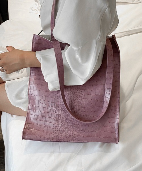 SFW（エスエフダブリュー）の「トートバッグ クロコダイル柄（トートバッグ・レディース・ホワイト/ブラック/パープル/ミント・FREE）」の4枚目の写真
