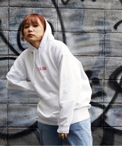 AVIREX(アヴィレックス)の「【直営店限定】バンダナ プリント ボックス ロゴ パーカー/BANDANA PRINT BOX LOGO PARKA/アヴィレックス/AVIREX(パーカー・レディース・ブラック/ブラック系その他/レッド/クリアレッド・MEDIUM/LARGE/X-LARGE/L)」の20枚目の写真