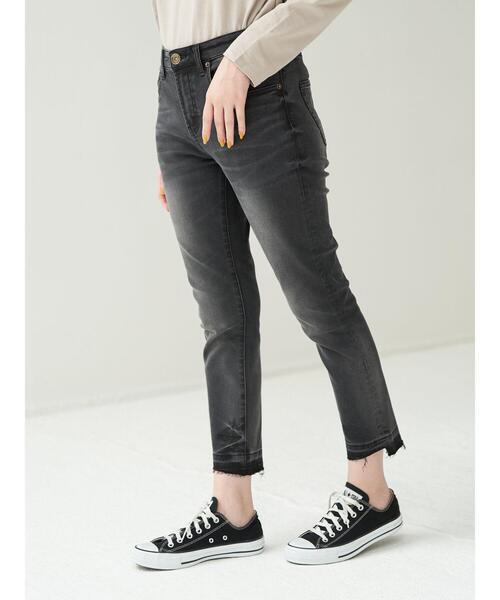 Editt by YECCA VECCA（エディットバイイェッカヴェッカ）の「裾カットオフストレッチデニム＊（その他パンツ・レディース・ブラック/インディゴブルー・S/M/L）」の3枚目の写真